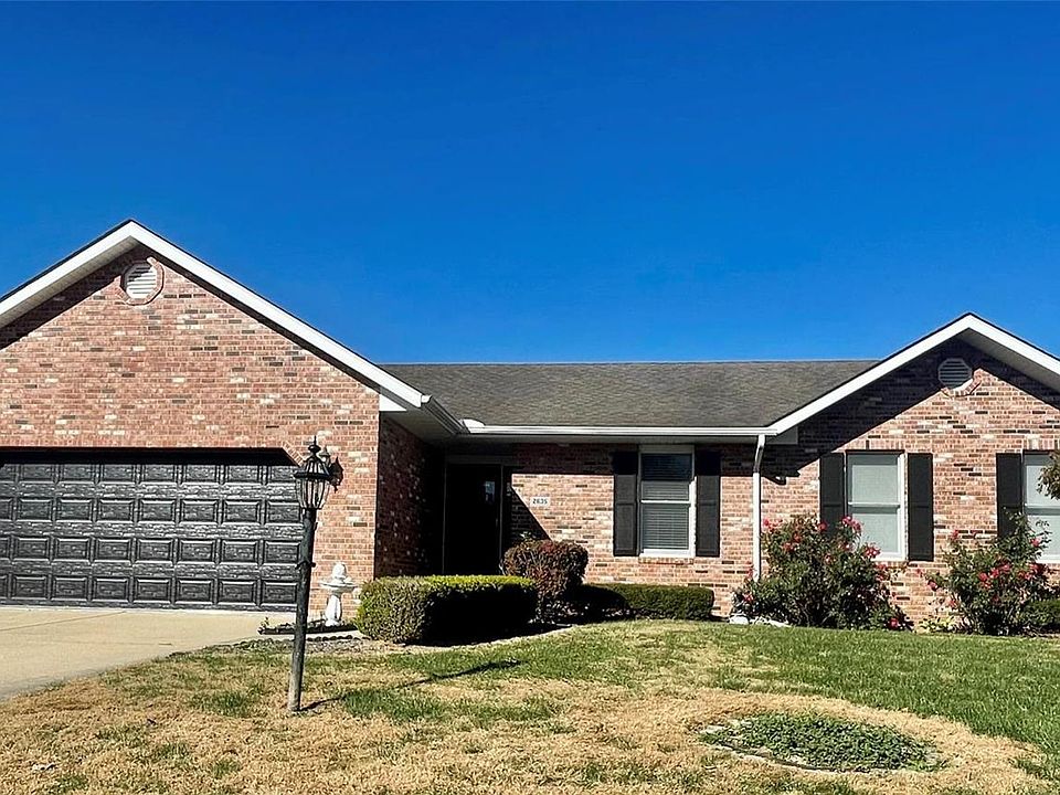 1st image of 2635 Dennis Dr