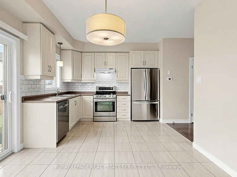 7 Birot Ln — Photo 16