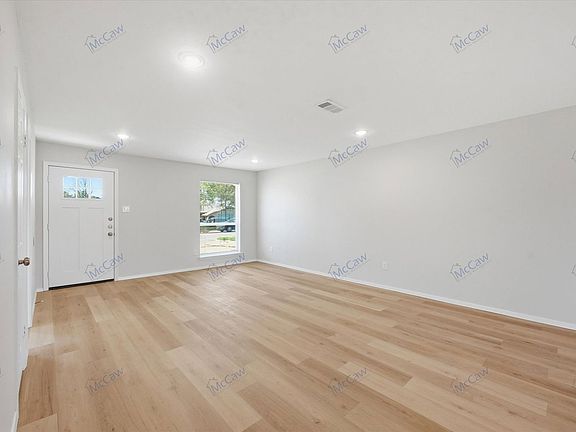 2nd image of 3833 Finley Rd