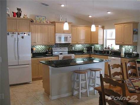 3rd image of 7194 Bargello St
