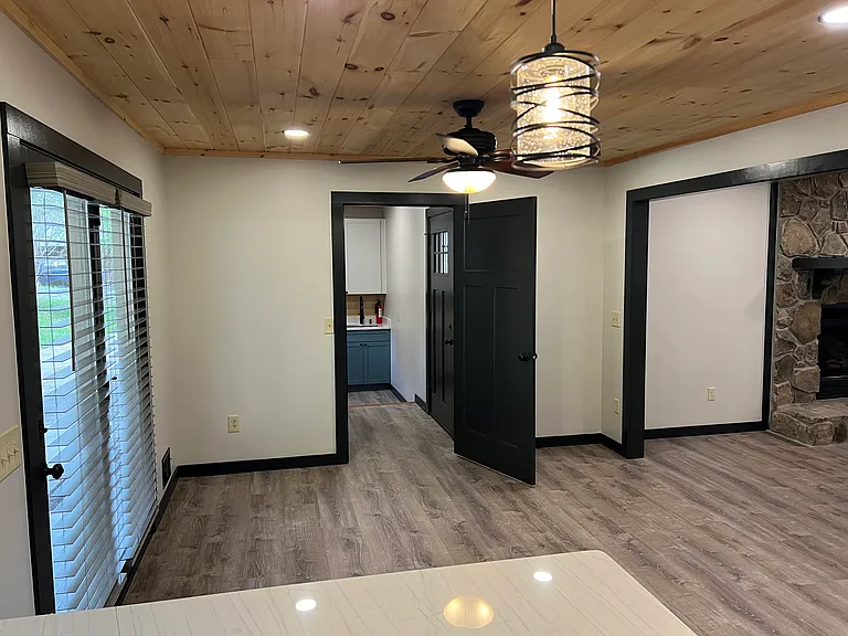 951 Elrod Rd — Photo 14