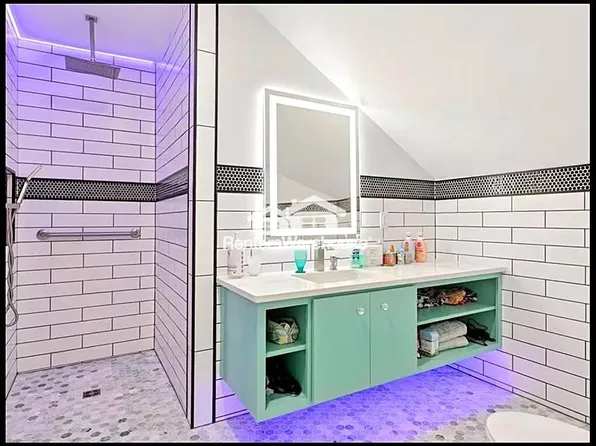 304 Oak St, Hudson, WI 54016