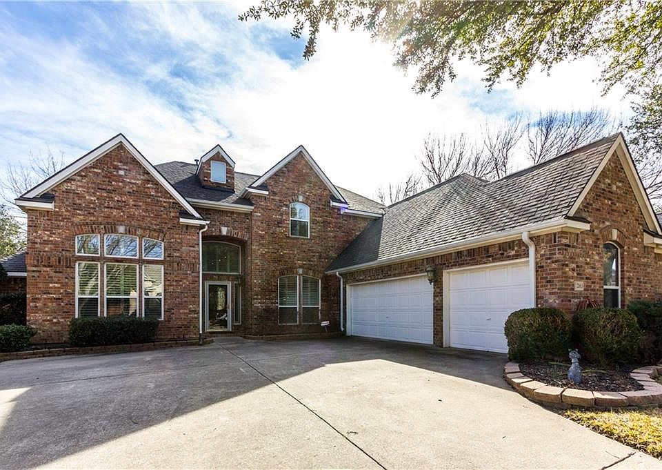 1st image of 2103 Heather Ct