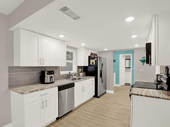 5th image of 6414 Indiana Ave