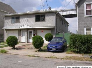 58 John St, Staten Island, NY 10302