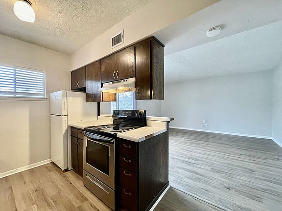 2nd image of 126 Scott St APT 205