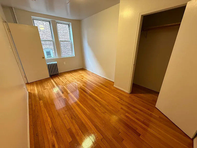 6604 Broadway #25E — Photo 6