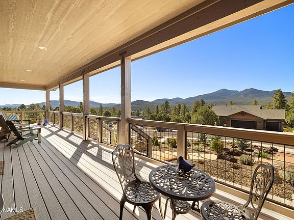 3rd image of 2672 Ridgewood Way