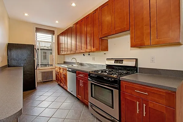 Rented by R New York | media 6