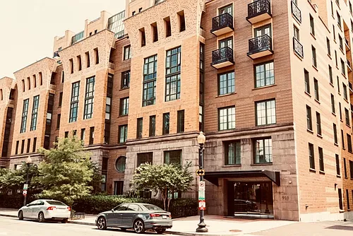 910 M St NW #111 Photo 1