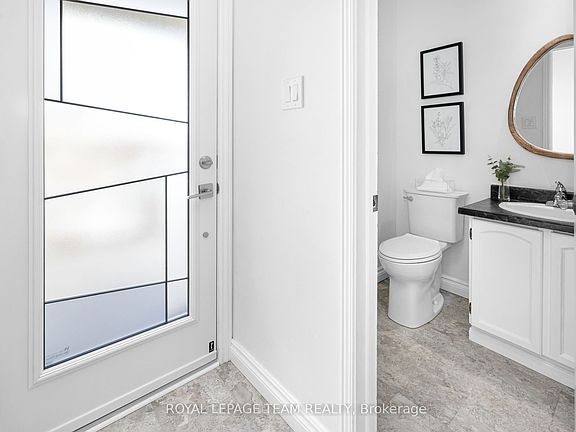 5th image of 28 Conover St