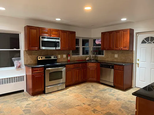 Rented by Voro, LLC | media 9