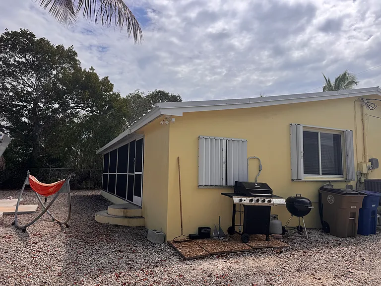 135 Peace Ave — Photo 6