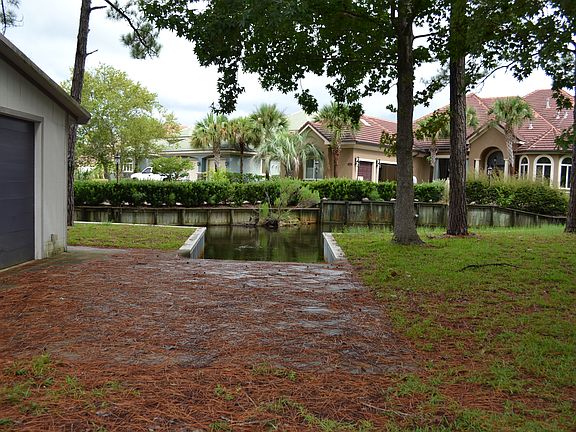 3rd image of 382 Bayshore Dr