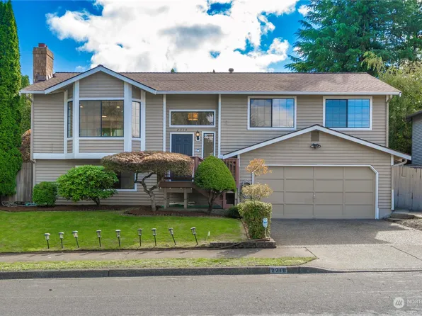 2719 NE 4th Court, Renton, WA 98056