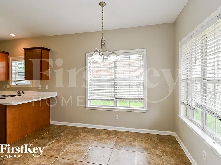 6345 Renwood Loop — Photo 4