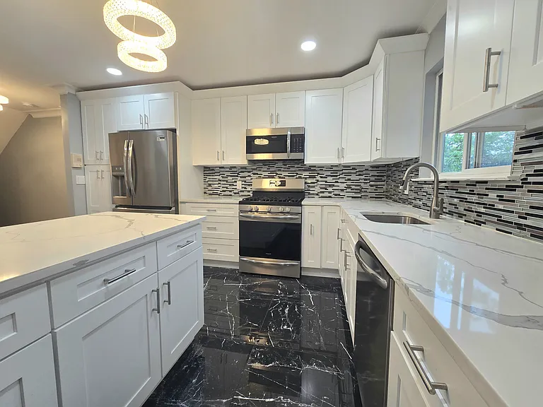 174 Palisade Ave #109 — Photo 8