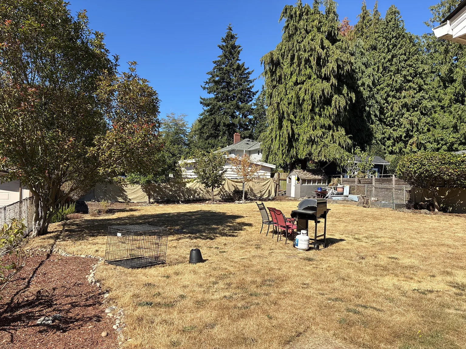 3 bed, 1140 sqft, $3,395 — Photo 2