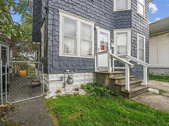 4th image of 310 Boyden St