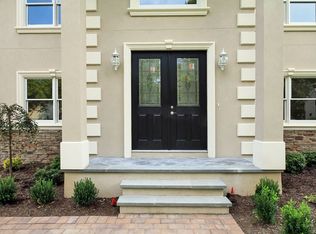 1498 NW 90th Ct, Clive, IA 50325