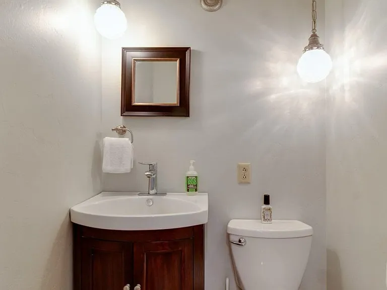 15821 Kittyhawk Ln — Photo 13