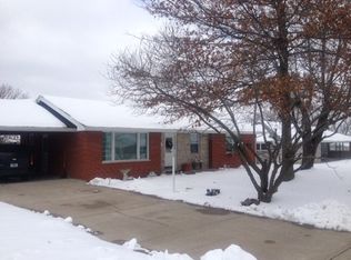 412 Capitol View Dr, Jefferson City, MO 65101