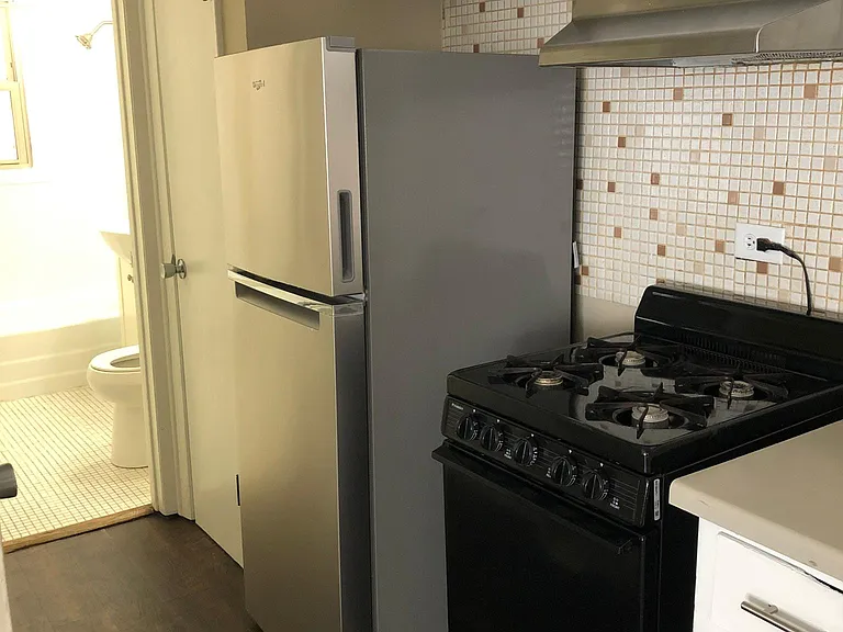 6300 W 63rd St #8 — Photo 10