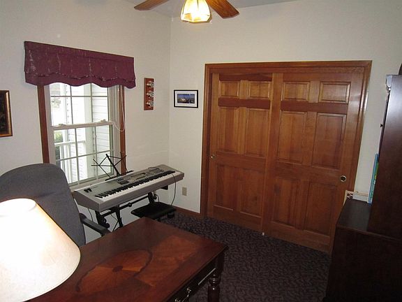 5th image of 6935 Elm Creek Ct