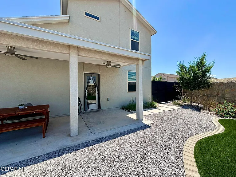 12241 Desert Sea Ct — Photo 22