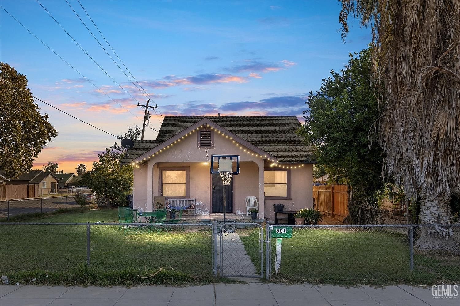 501 8th St, Bakersfield, CA 93304 Zillow