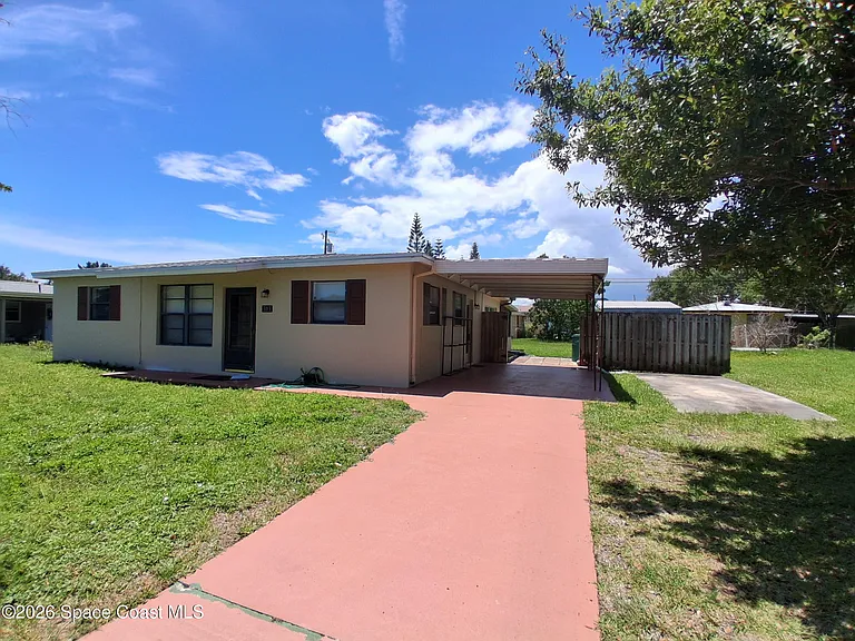 303 Princeton Ave — Photo 15
