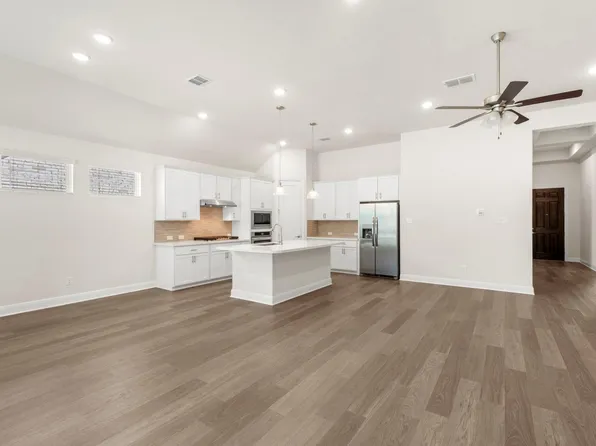 528 Tubman Dr, Kyle, TX 78640