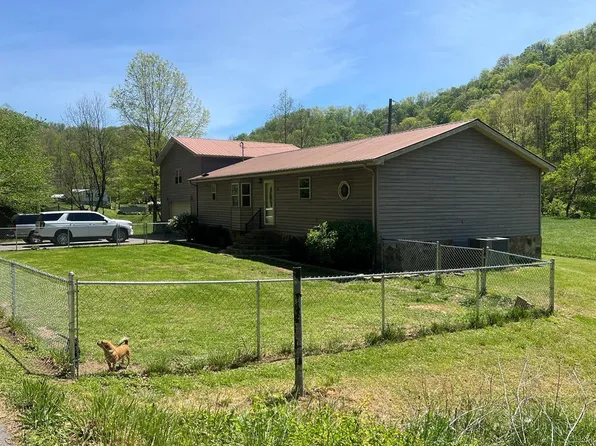 13351 Brushy Rd, Pikeville, KY 41501