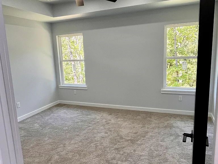 8 Midhurst Ln — Photo 14