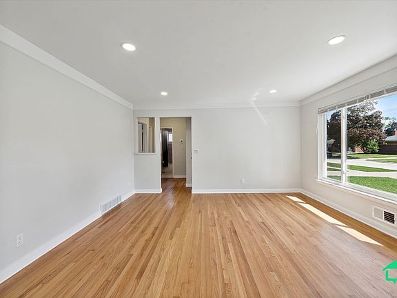 4th image of 8147 August Ave