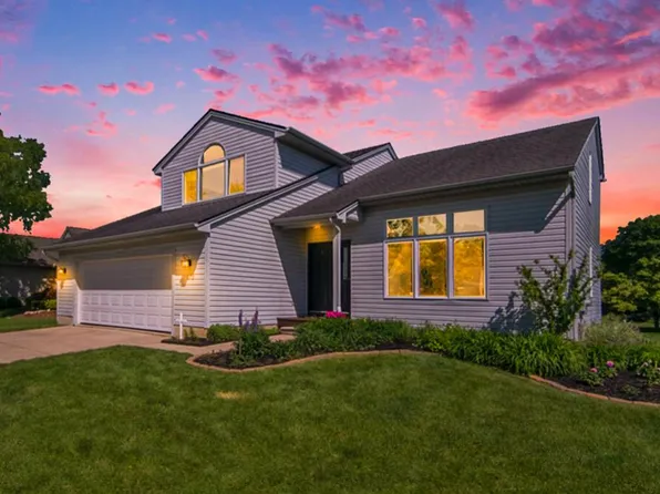 1072 Heritage Dr, Saline, MI 48176