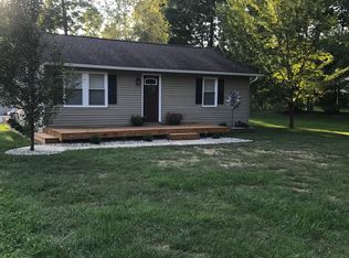 1636 Edwin Dr, Brighton, MI 48114