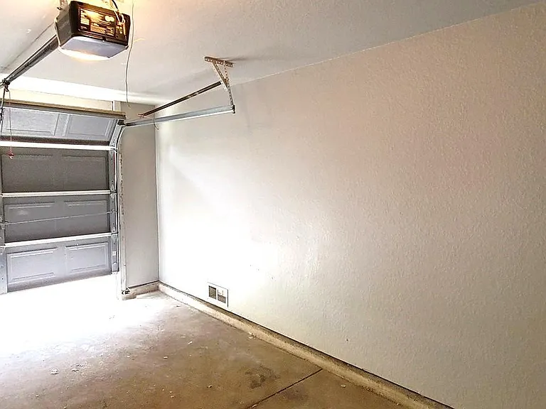 8506 Adams Hill Dr — Photo 28