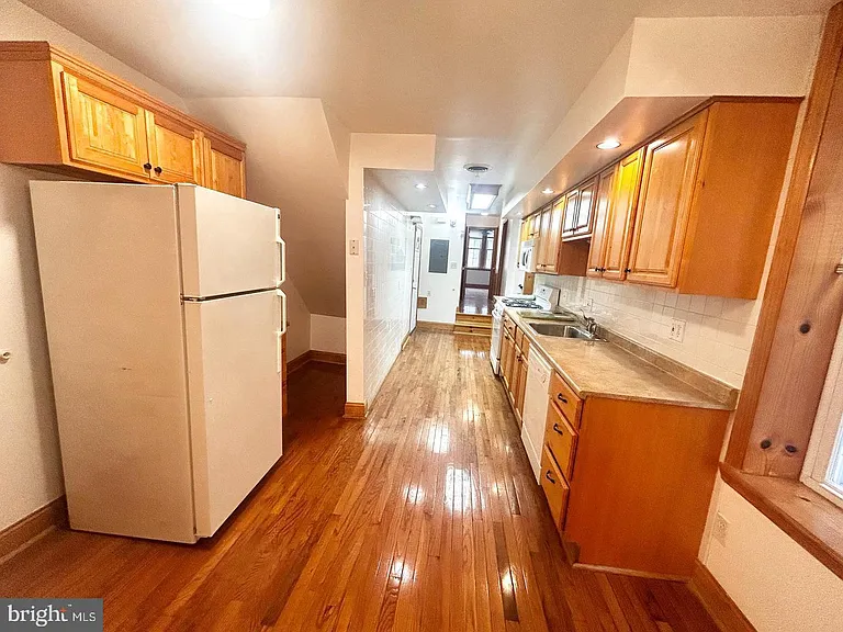 2635 W Girard Ave #B — Photo 15
