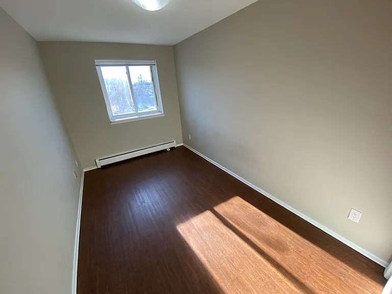 510 Burnell St #310 — Photo 15