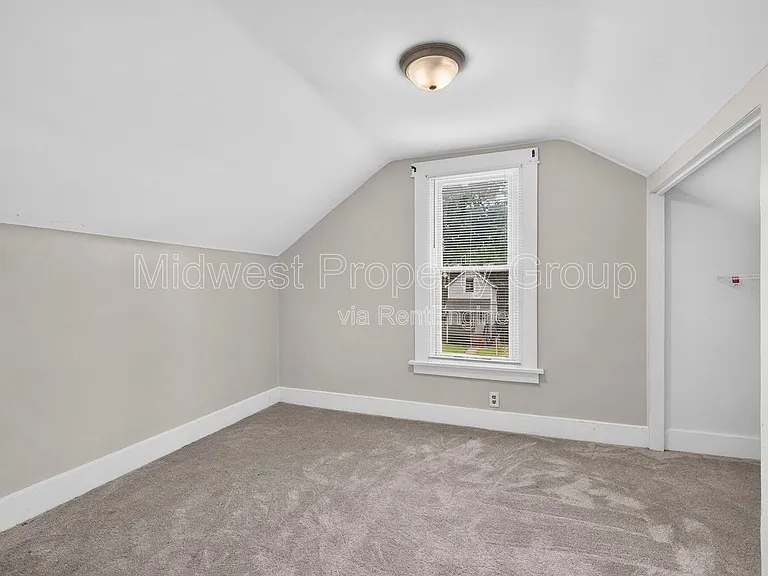 3610 Manhattan Ave — Photo 18