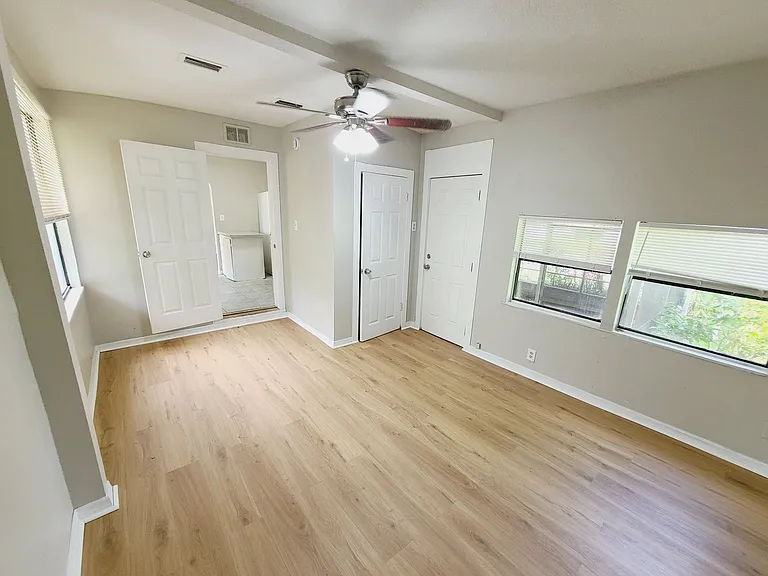2929 4th Ave S — Photo 26