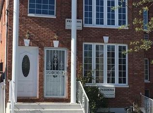20715 47th Ave, Flushing, NY 11361