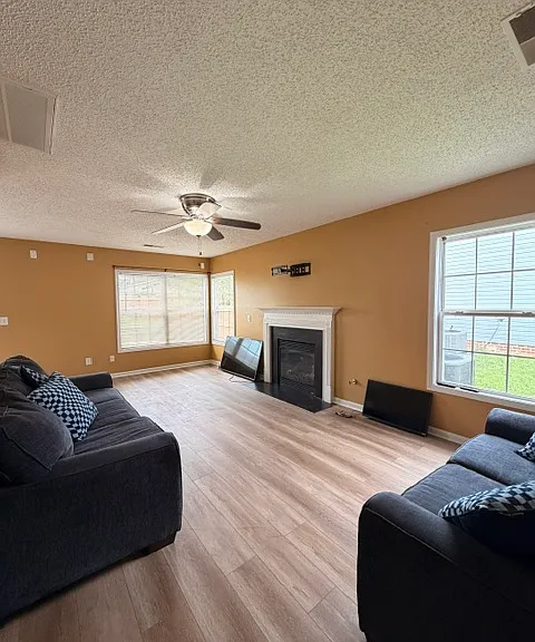 25 Willow Hurst Ct — Photo 13