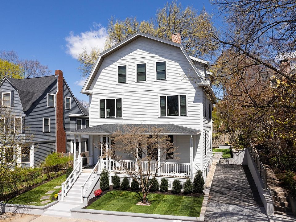 1st image of 21 Kent Sq #2