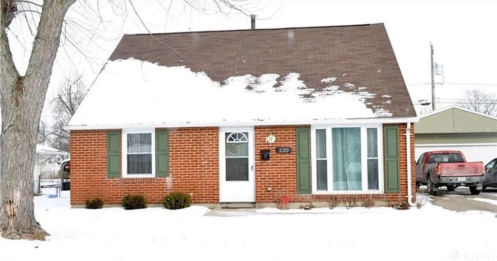 220 Shepard St photo 1