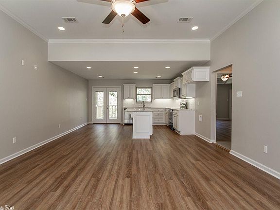 5th image of 5 Algonkin Pl