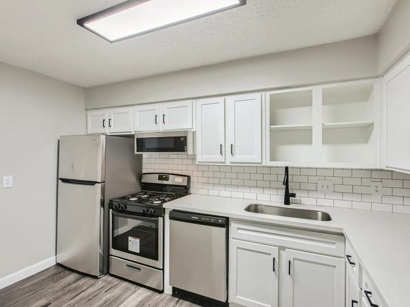 1106 Reinli St #222