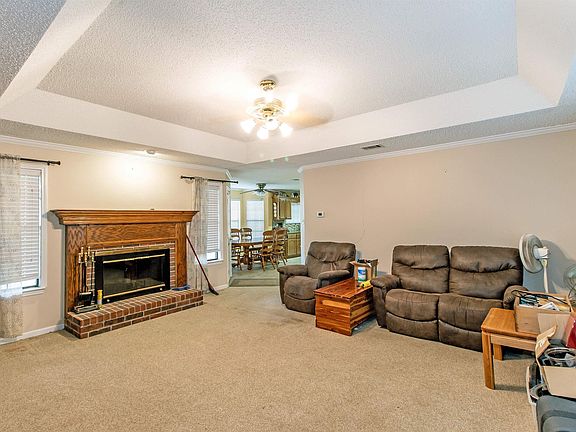4th image of 2314 Raintree Dr