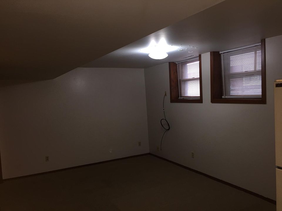 1st image of 319 S 38th Ave #6